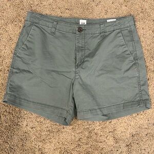 GAP shorts